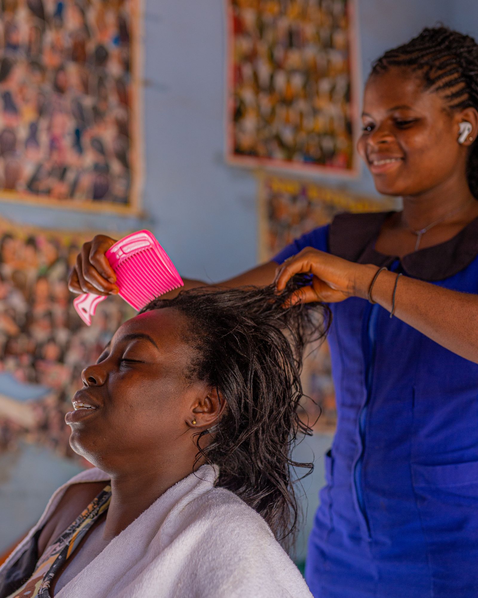 Stylist working with a salon guest